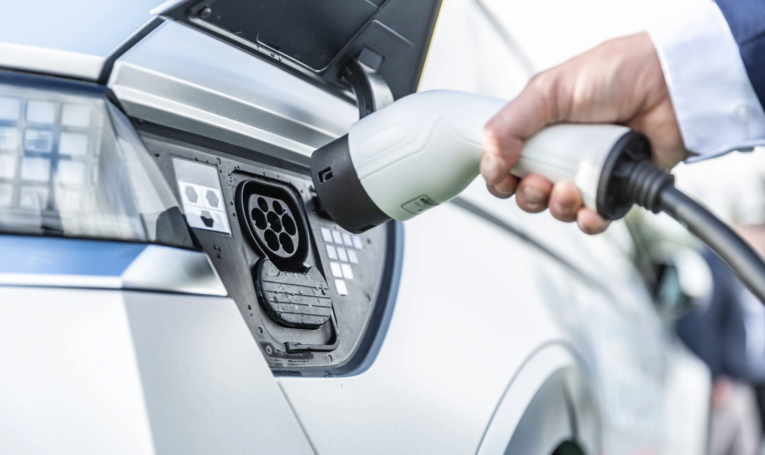Carros Elétricos: Fique por Dentro Desta Tecnologia
